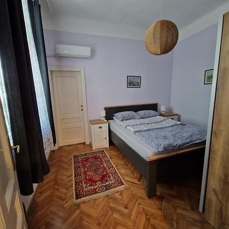 Ferienwohnung Етаж От Къща С Двор Burgas City Exterior foto