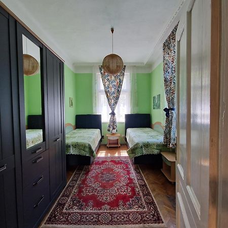 Ferienwohnung Етаж От Къща С Двор Burgas City Exterior foto
