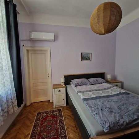 Ferienwohnung Етаж От Къща С Двор Burgas City Exterior foto