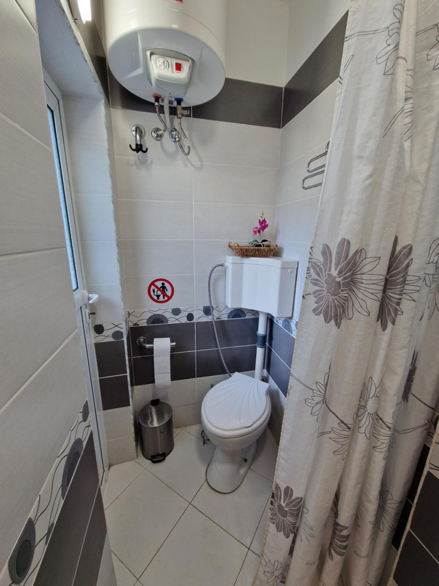 Ferienwohnung Етаж От Къща С Двор Burgas City Exterior foto